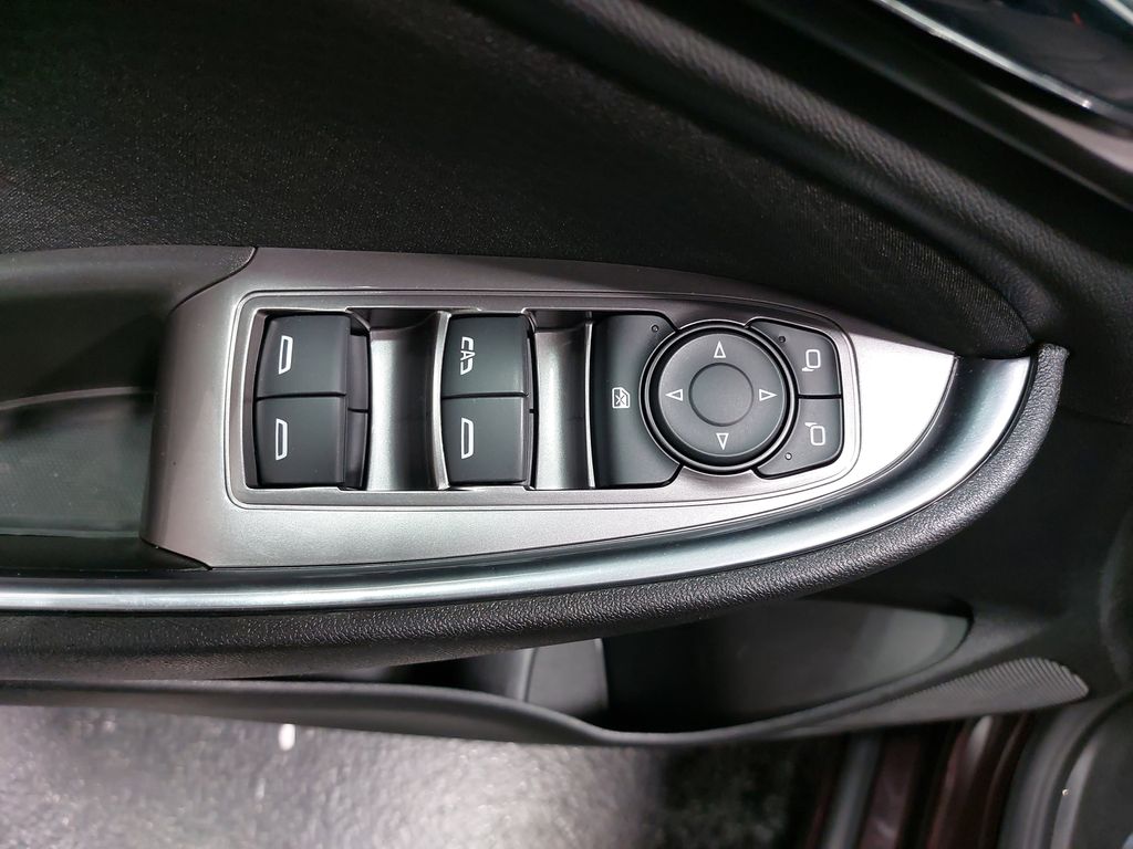 2020 CHEVROLET MALIBU - Image 28