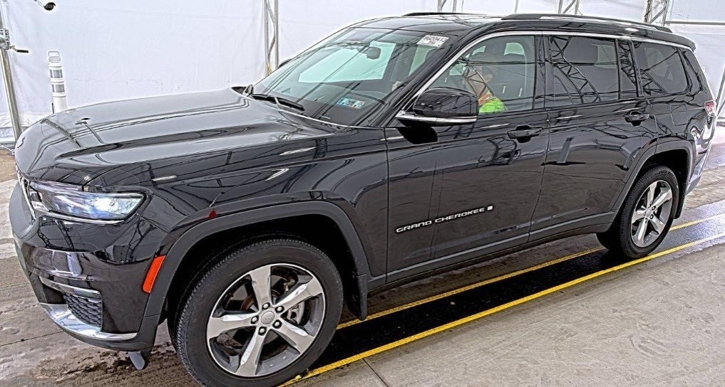 2022 Jeep Grand Cherokee L Limited's photo