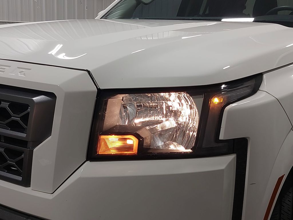 2024 NISSAN FRONTIER - Image 30