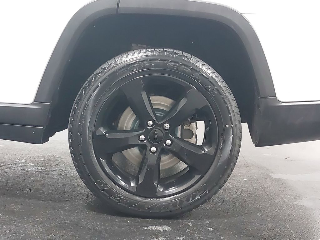 2023 JEEP GRAND CHEROKEE L - Image 36