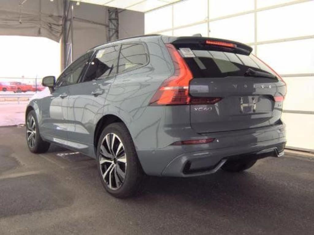 Used 2023 Volvo XC60 B5 Plus Dark Theme SUV