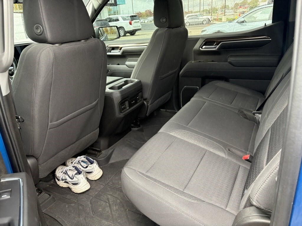 2022 Chevrolet Silverado 1500 RST photo 4