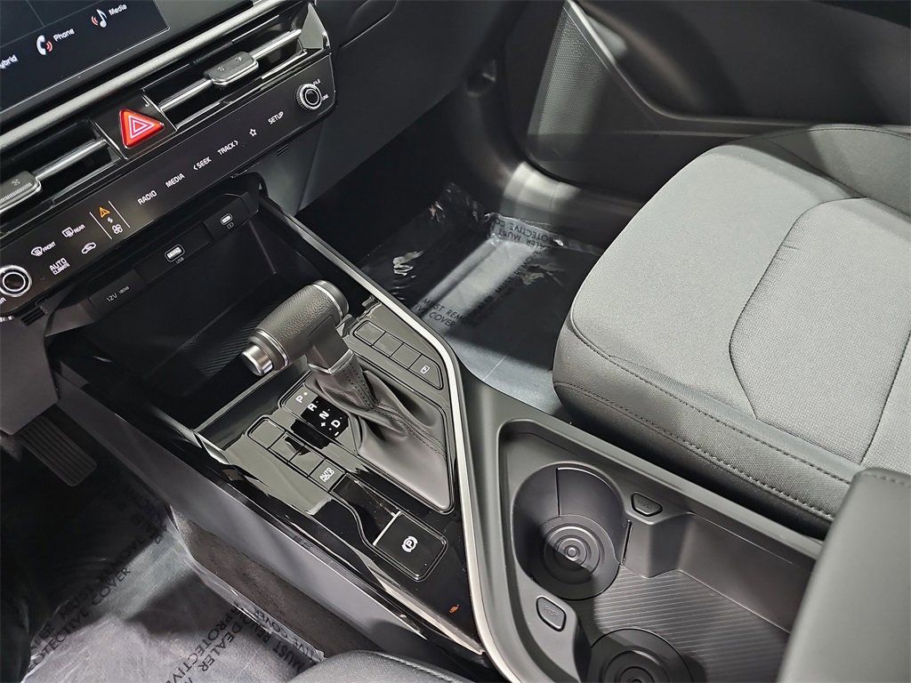 2024 KIA NIRO - Image 24