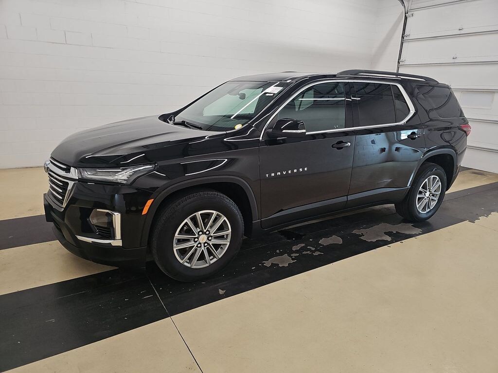 Used 2023 Chevrolet Traverse LT SUV