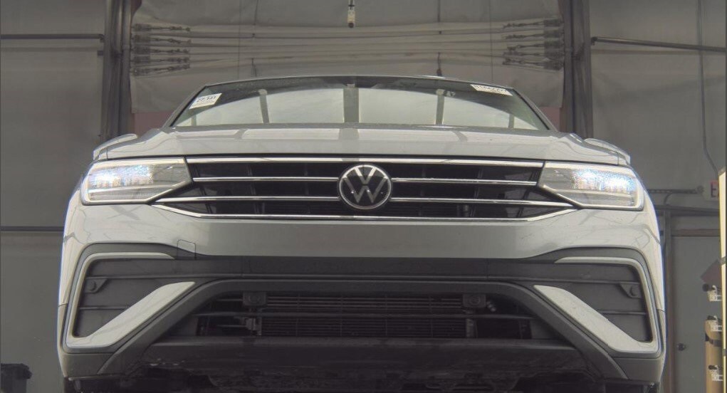 2024 Volkswagen Tiguan SE Wolfsburg Edition photo 2