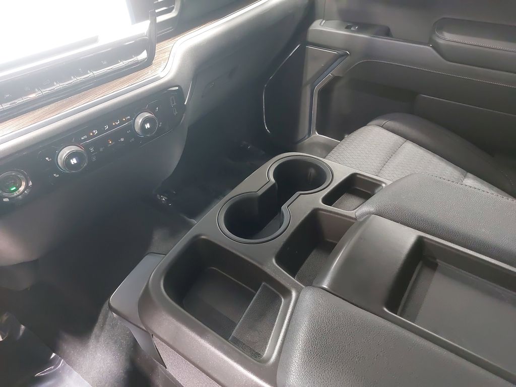 2023 CHEVROLET SILVERADO - Image 26