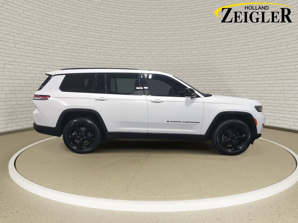 2023 JEEP GRAND CHEROKEE L - Image 4
