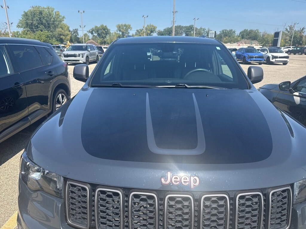 2018 Jeep Grand Cherokee Trailhawk photo 2