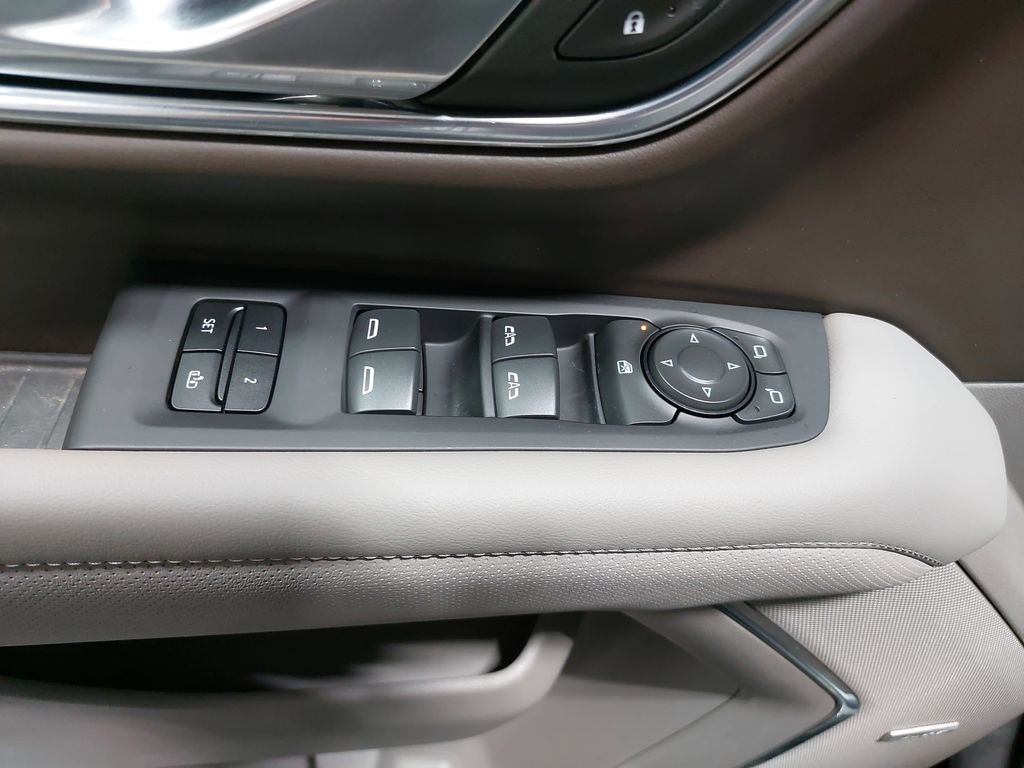 2024 GMC YUKON - Image 32