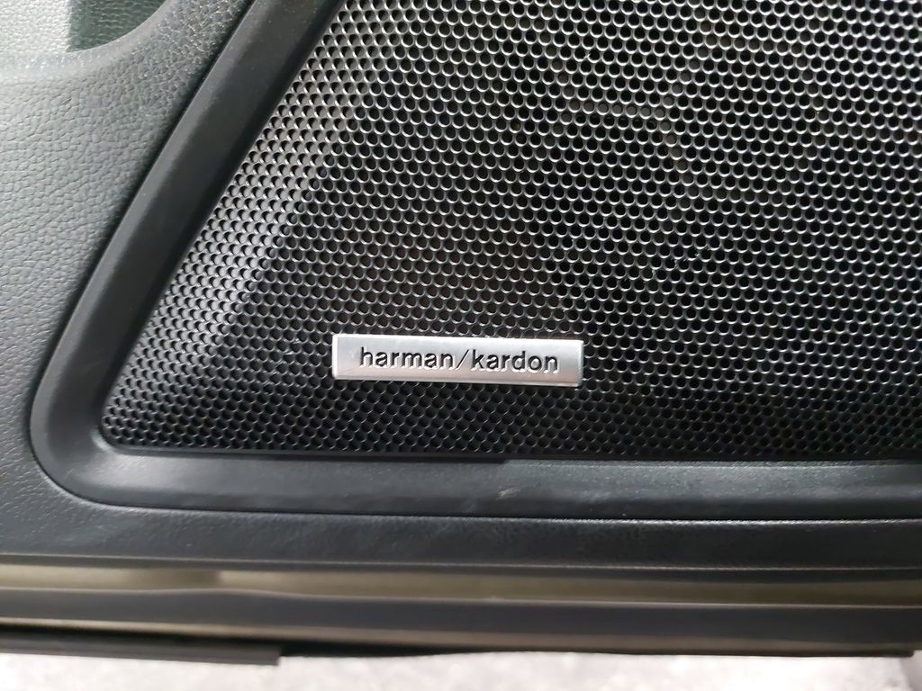 2024 SUBARU OUTBACK - Image 29