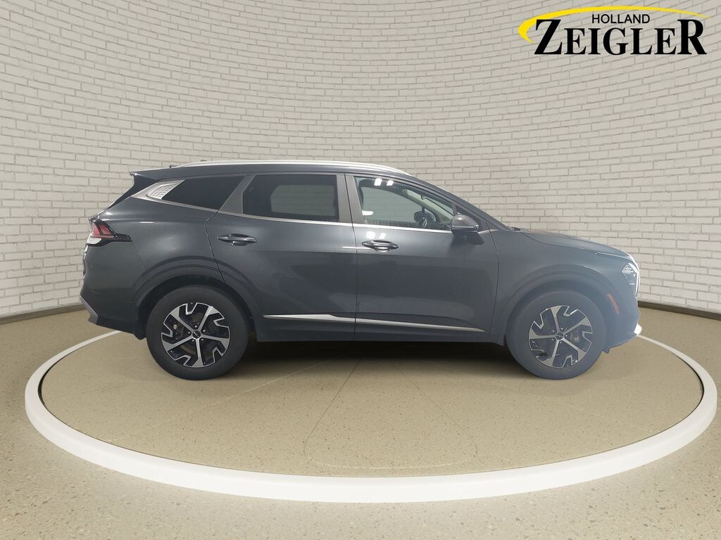 Used 2023 Kia Sportage EX SUV