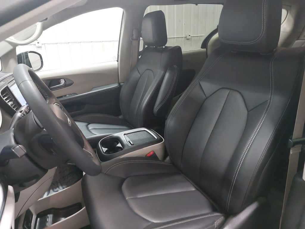 2024 CHRYSLER PACIFICA - Image 17