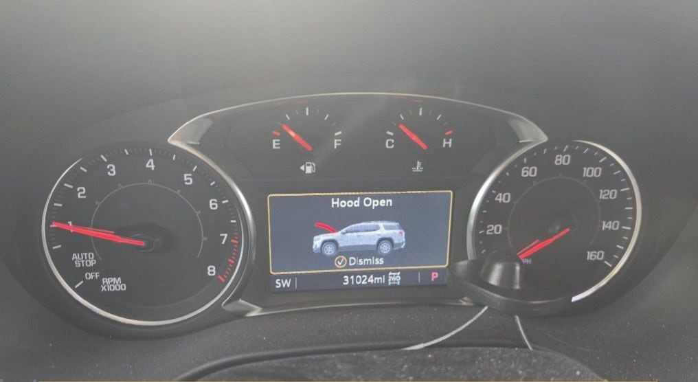 2023 GMC ACADIA - Image 15