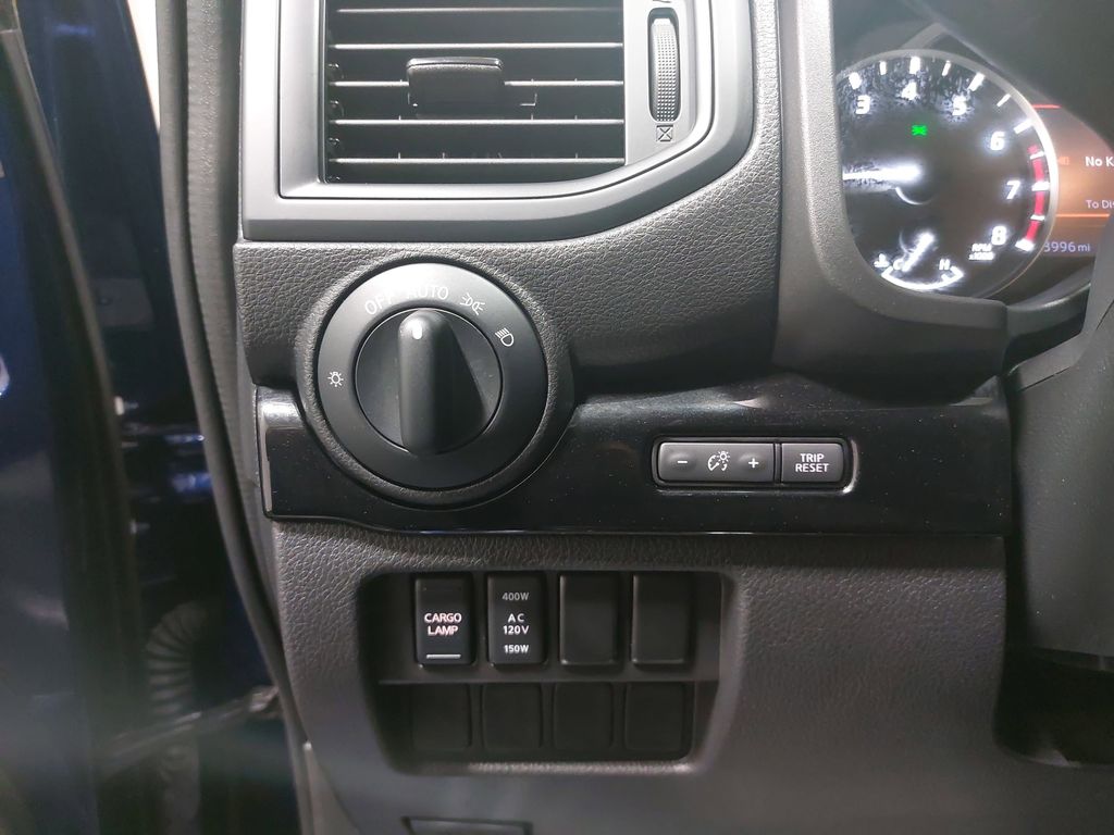 2024 NISSAN TITAN - Image 25