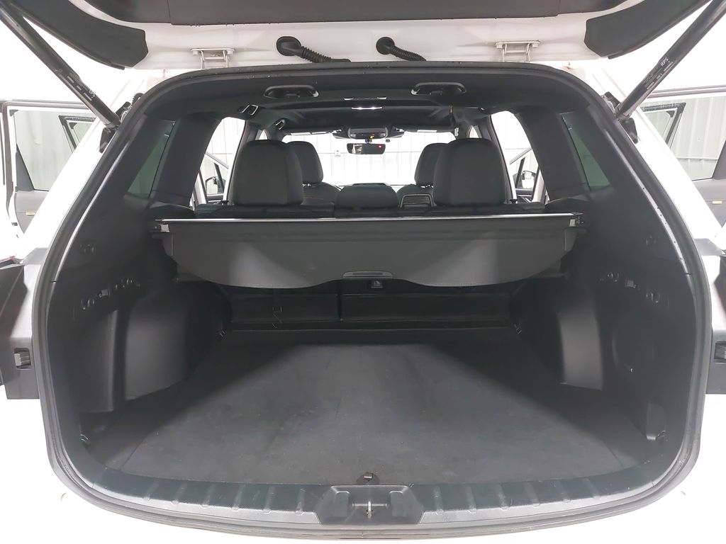 2024 SUBARU FORESTER - Image 12