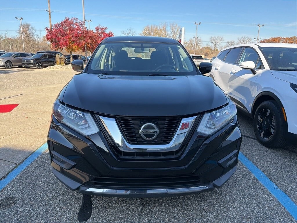 2018 Nissan Rogue S photo 3