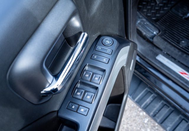 2016 CHEVROLET SILVERADO - Image 21