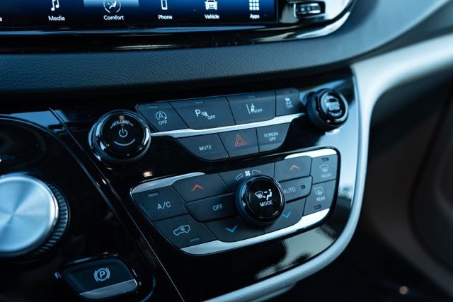 2024 CHRYSLER PACIFICA - Image 25