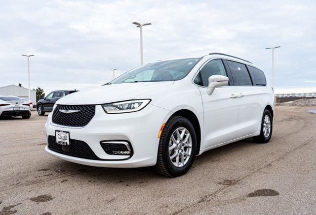 2022 CHRYSLER PACIFICA - Image 3