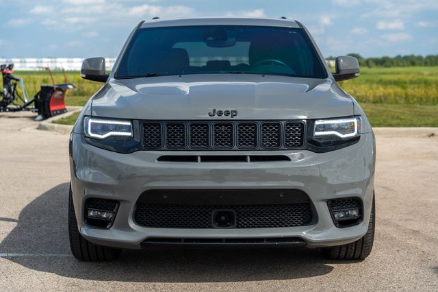 2021 Jeep Grand Cherokee SRT8 photo 2