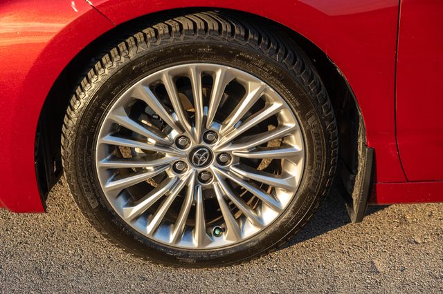 2020 TOYOTA AVALON - Image 10