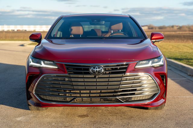 2020 TOYOTA AVALON - Image 2