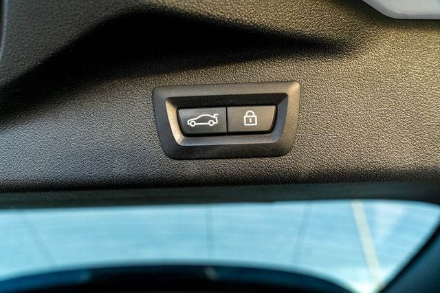 2022 BMW X7 - Image 21