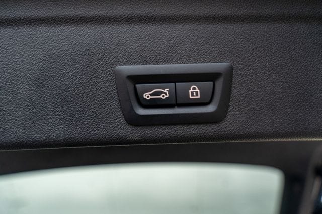 2023 BMW X6 - Image 19