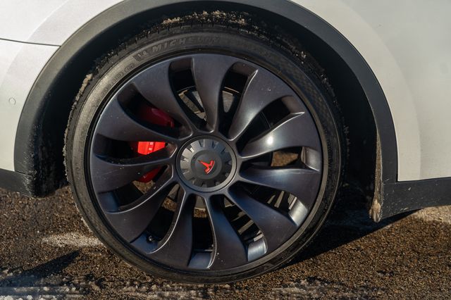 2020 TESLA MODEL Y - Image 12