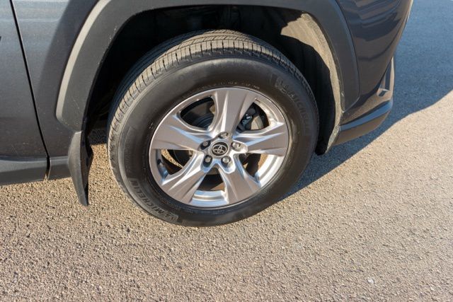 2022 TOYOTA RAV4 - Image 10