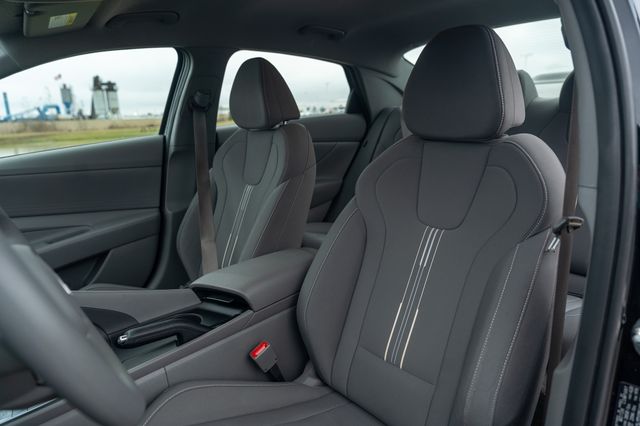 2024 HYUNDAI ELANTRA - Image 15