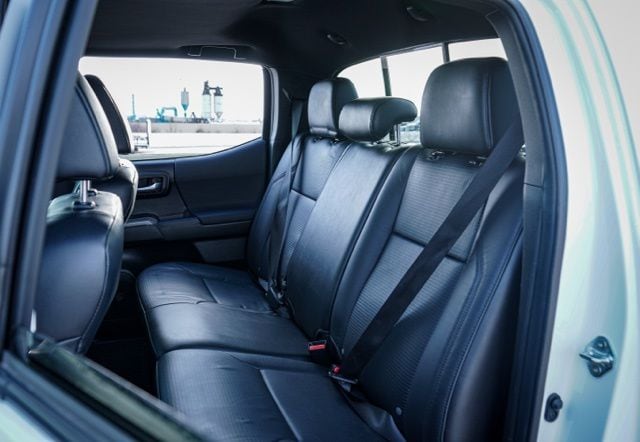 2022 TOYOTA TACOMA - Image 15