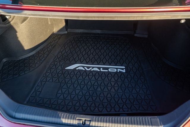 2020 TOYOTA AVALON - Image 17