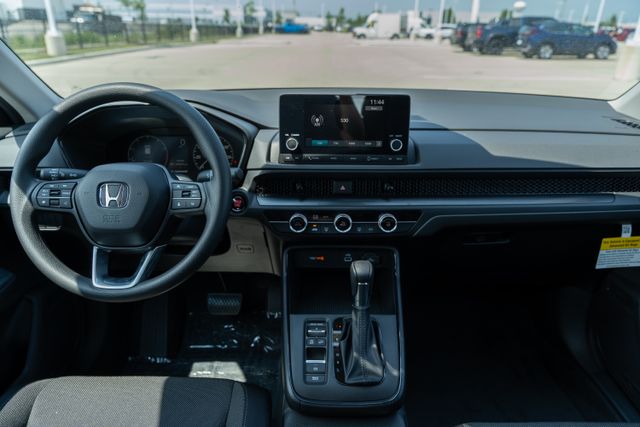 2025 HONDA CR-V - Image 13