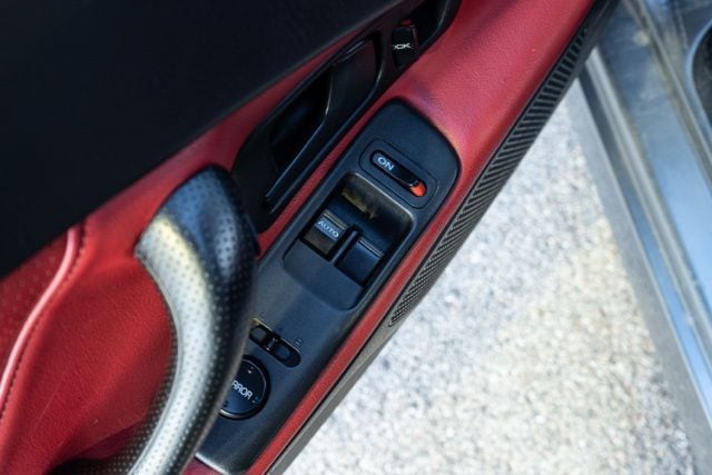 2000 HONDA S2000 - Image 17