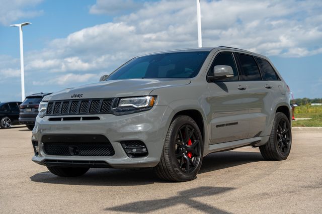 2021 Jeep Grand Cherokee SRT8 photo 3