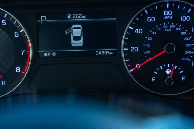2024 KIA FORTE - Image 25