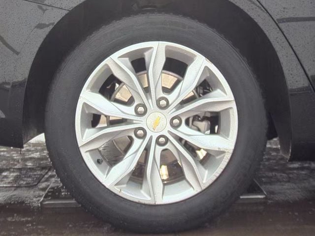 2023 CHEVROLET MALIBU - Image 10