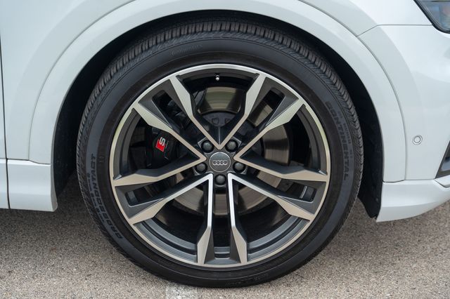 2021 AUDI SQ8 - Image 11