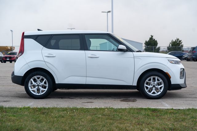 2022 KIA SOUL - Image 8