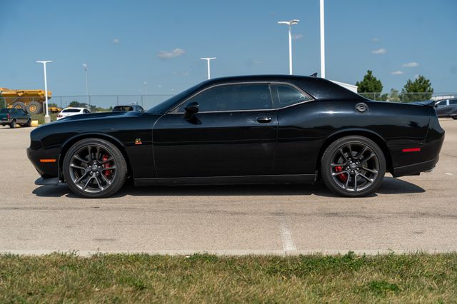 2021 Dodge Challenger R/T Scat Pack photo 2