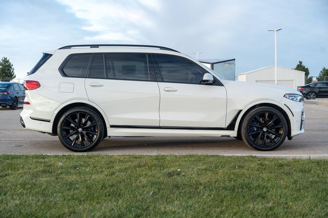 2022 BMW X7 - Image 8