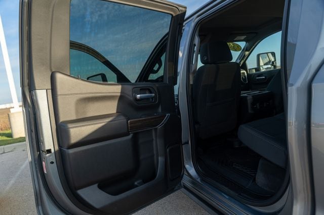 2021 CHEVROLET SILVERADO - Image 21