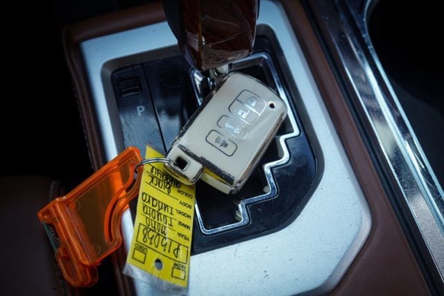 2020 TOYOTA TUNDRA - Image 32