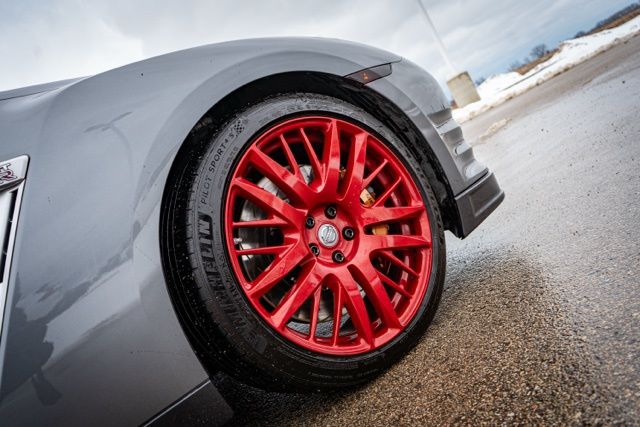 2016 NISSAN GT-R - Image 9