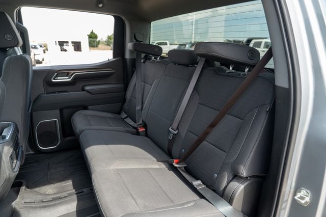 2023 CHEVROLET SILVERADO - Image 16