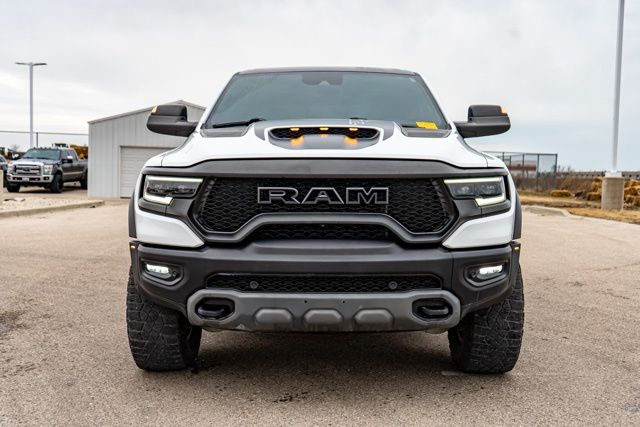 2023 RAM 1500 - Image 2