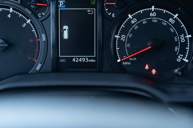 2022 TOYOTA 4RUNNER - Image 27