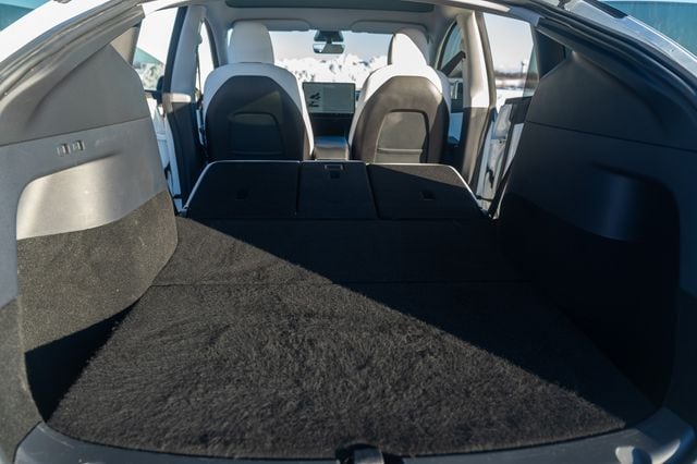 2020 TESLA MODEL Y - Image 18