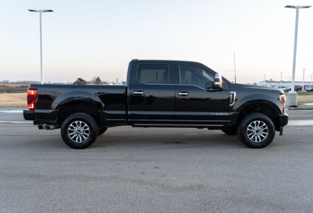 2020 FORD F-350 - Image 8